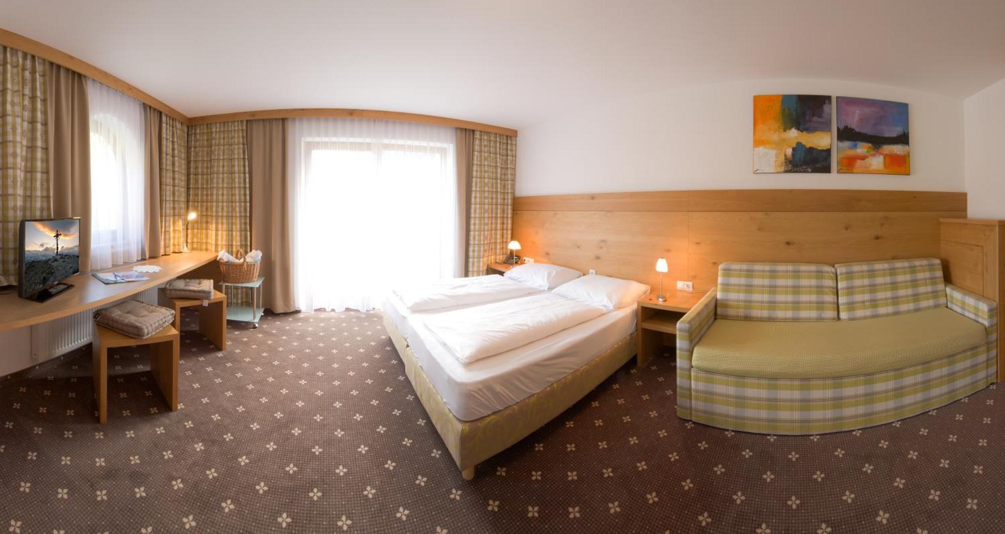 Hotel zum grünen Tor Tux Habitación foto